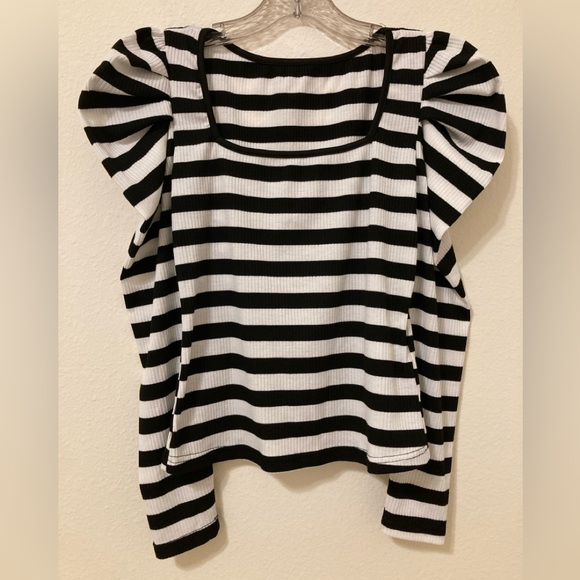 Emery Rose Tops - Emery Rose Black White Striped Puff Sleeve Top Size S